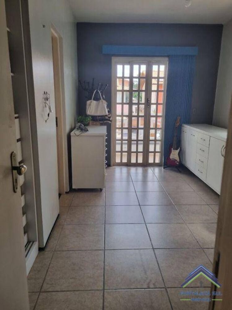 Casa à venda com 3 quartos, 345m² - Foto 3
