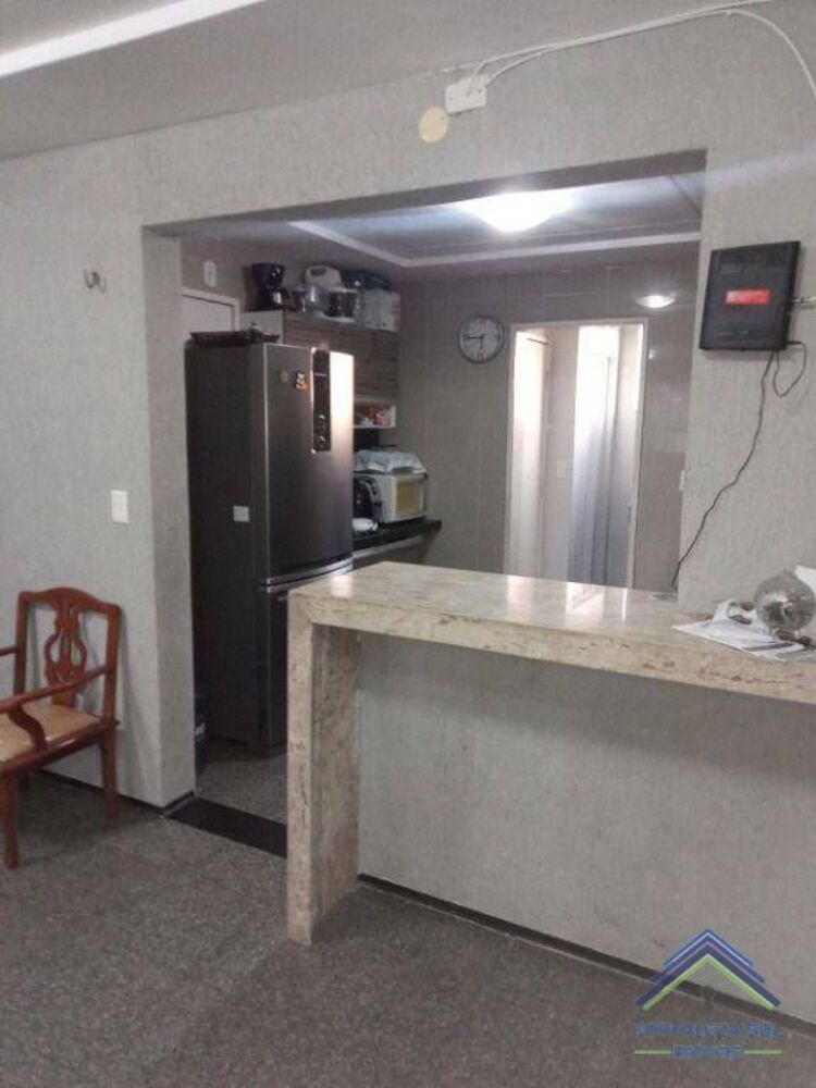 Apartamento à venda com 3 quartos, 114m² - Foto 2