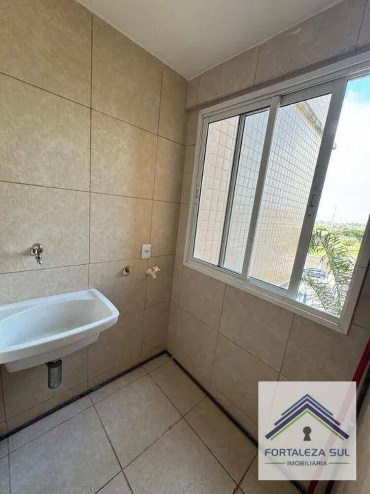 Apartamento à venda com 2 quartos, 59m² - Foto 2