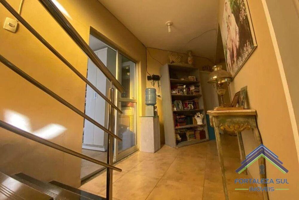 Casa à venda com 4 quartos, 400m² - Foto 4