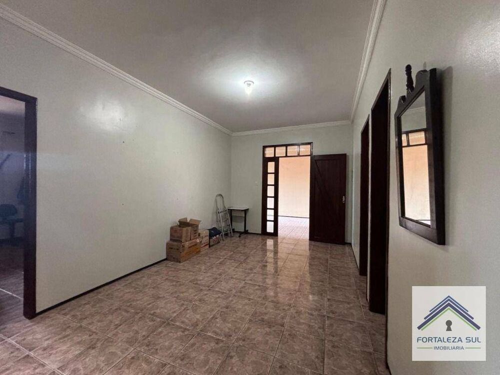 Casa à venda com 4 quartos, 322m² - Foto 4