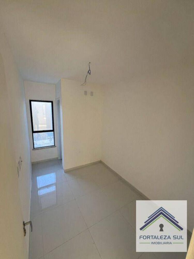 Casa à venda com 3 quartos, 94m² - Foto 4