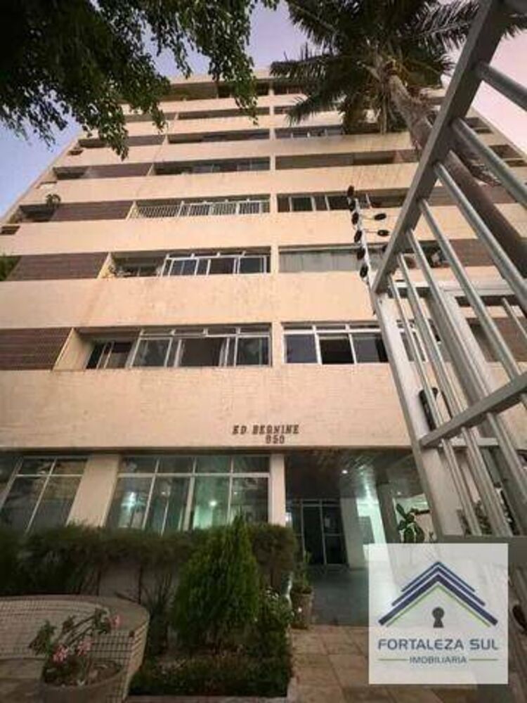 Apartamento à venda com 3 quartos, 117m² - Foto 1