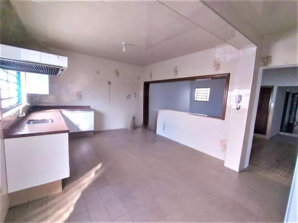 Casa, 4 quartos, 270 m² - Foto 18
