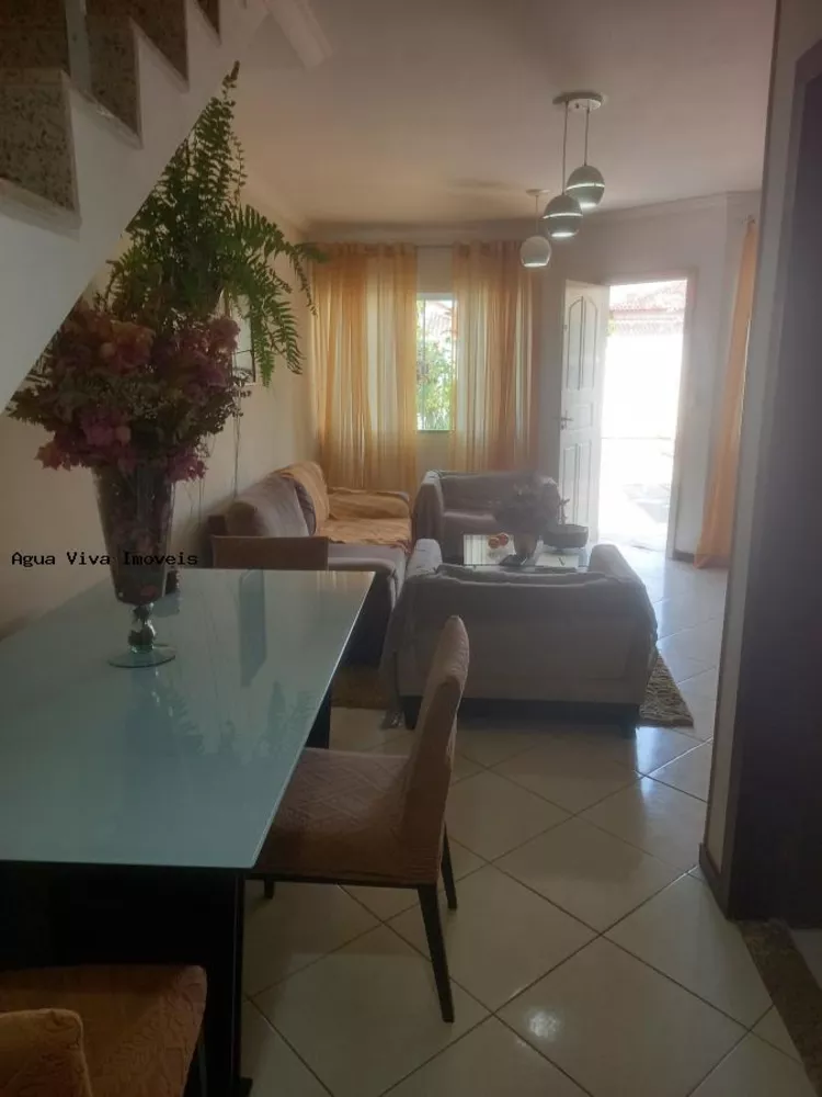 Casa à venda com 3 quartos, 310m² - Foto 6