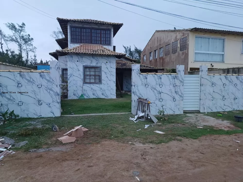 Casa de Condomínio à venda com 3 quartos, 360m² - Foto 1