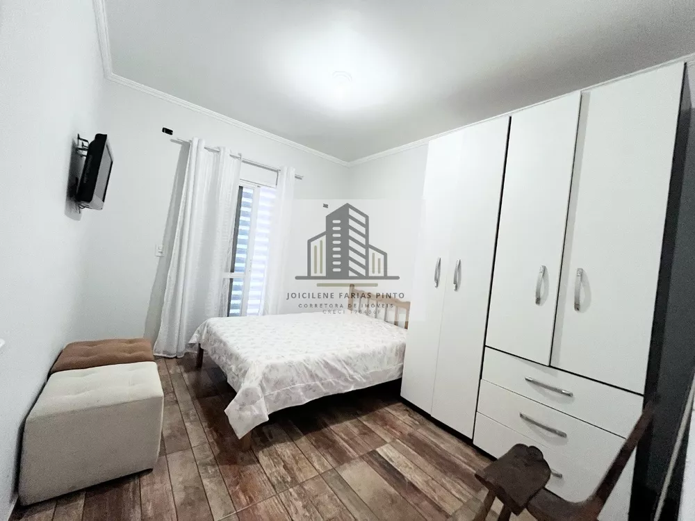 Casa, 5 quartos, 174 m² - Foto 1