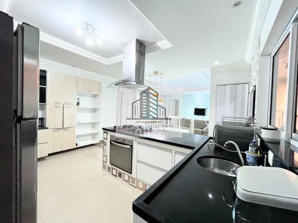 Casa, 5 quartos, 174 m² - Foto 1
