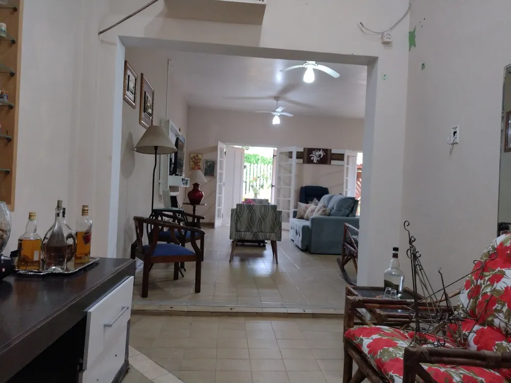 Casa, 4 quartos, 174 m² - Foto 1