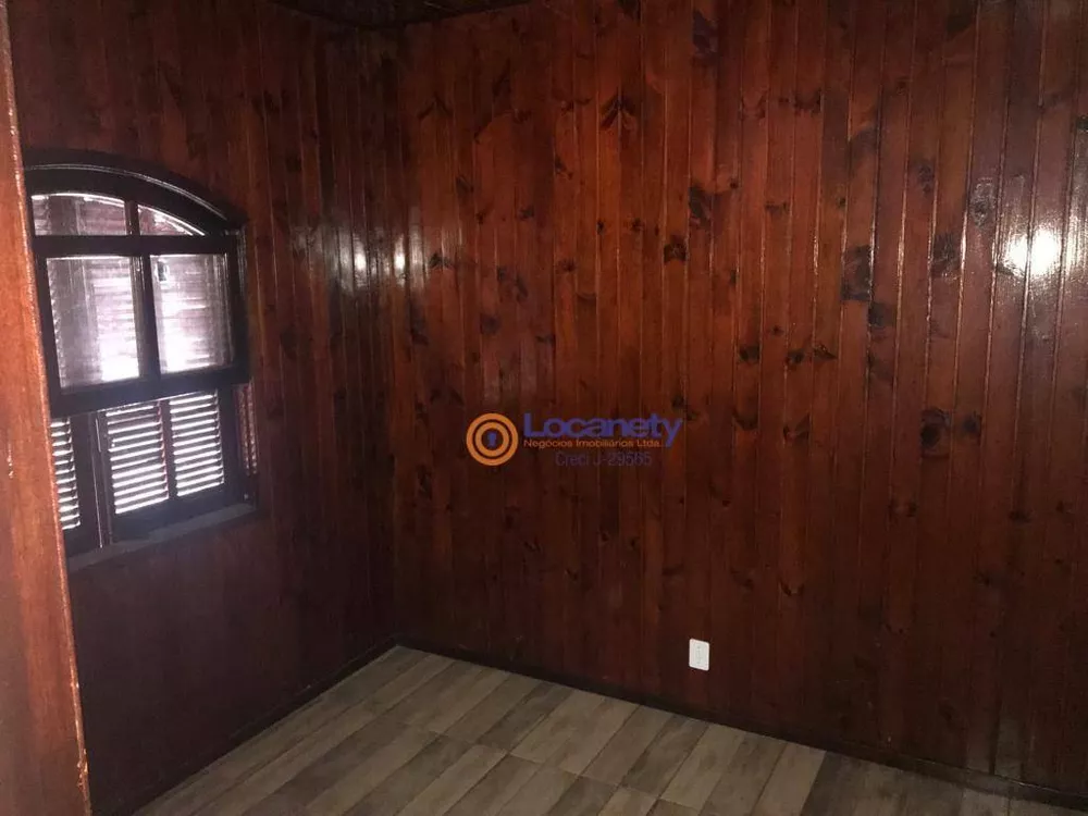 Casa, 4 quartos, 230 m² - Foto 2