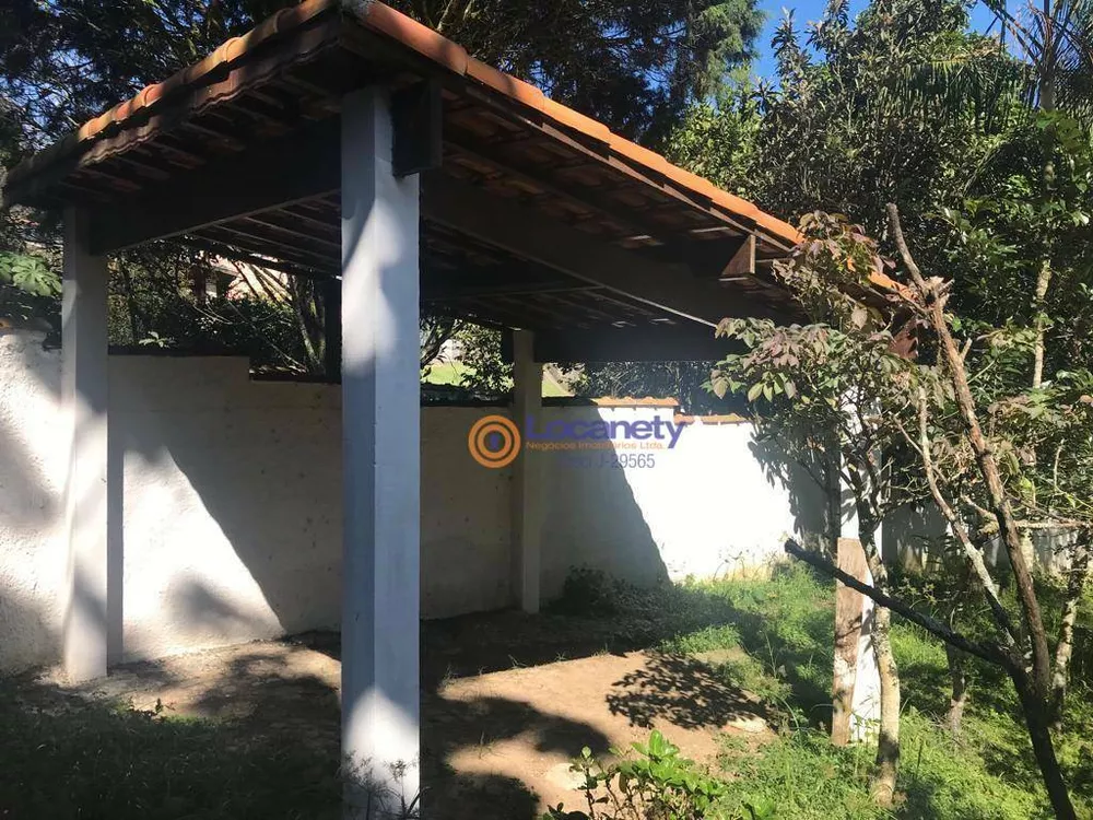 Casa, 4 quartos, 230 m² - Foto 1