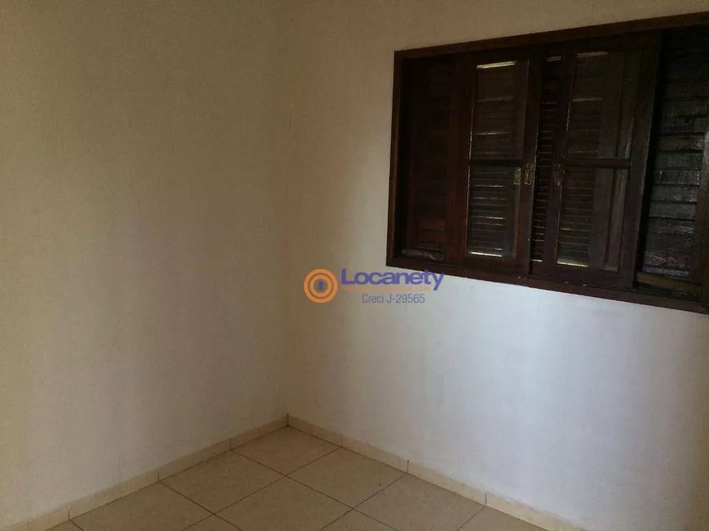 Chácara, 3 quartos, 3121 m² - Foto 1