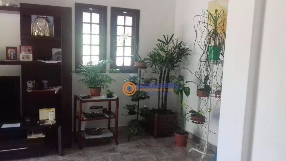 Sobrado, 3 quartos, 217 m² - Foto 2