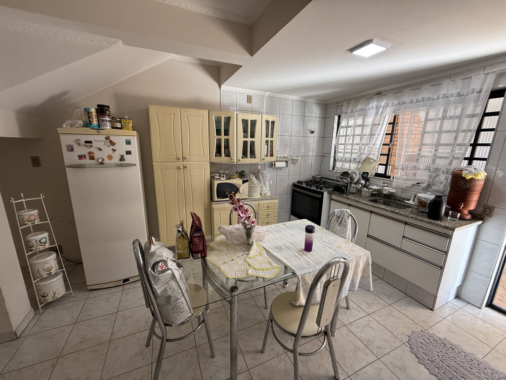 Casa, 2 quartos, 209 m² - Foto 2