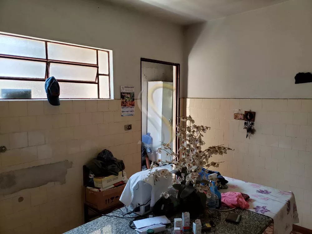 Casa à venda com 3 quartos, 250m² - Foto 6