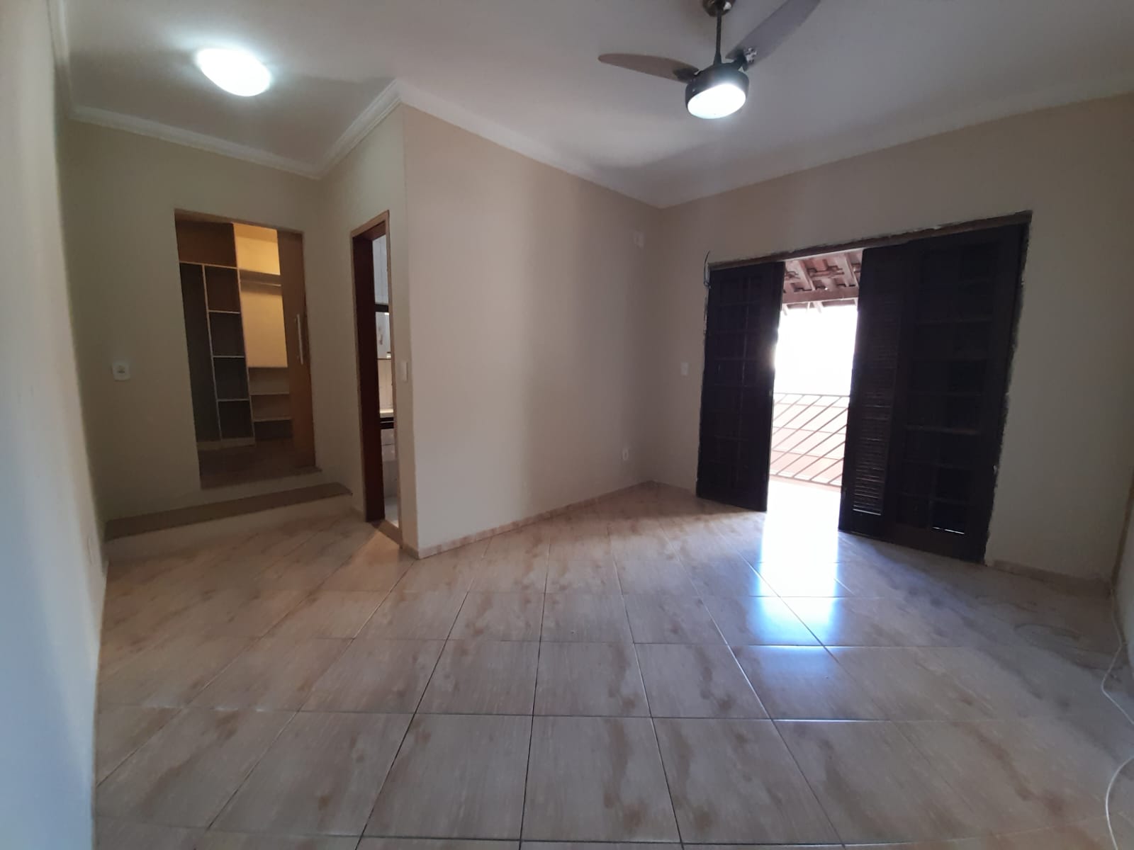 Casa à venda com 3 quartos, 280m² - Foto 9