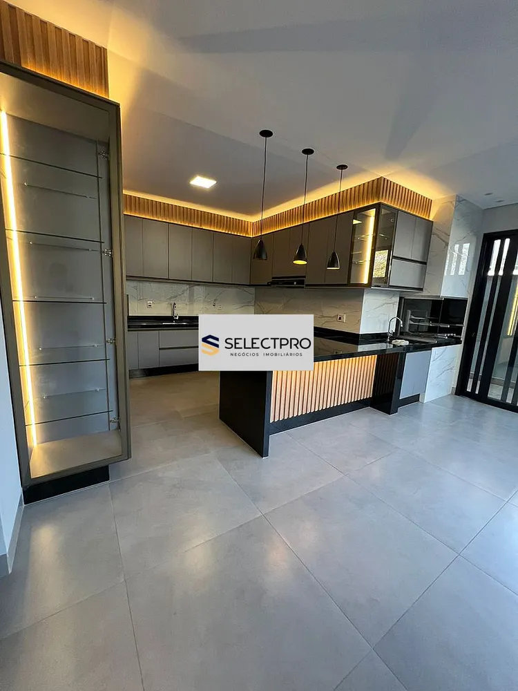 Casa, 3 quartos, 288 m² - Foto 4