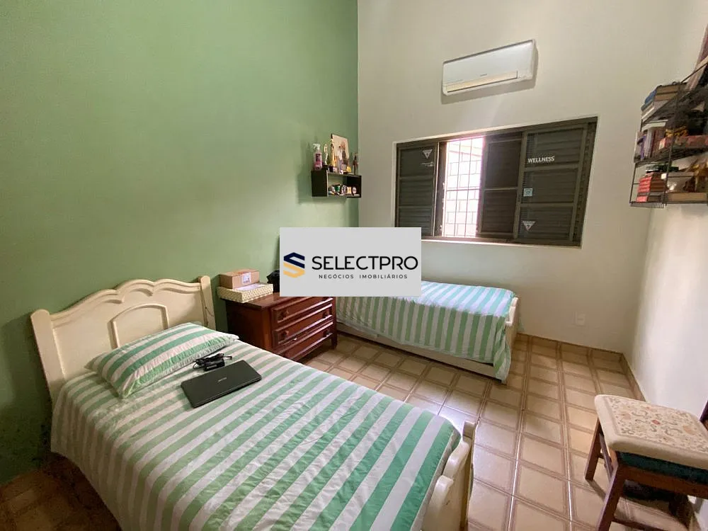 Casa, 4 quartos, 250 m² - Foto 9