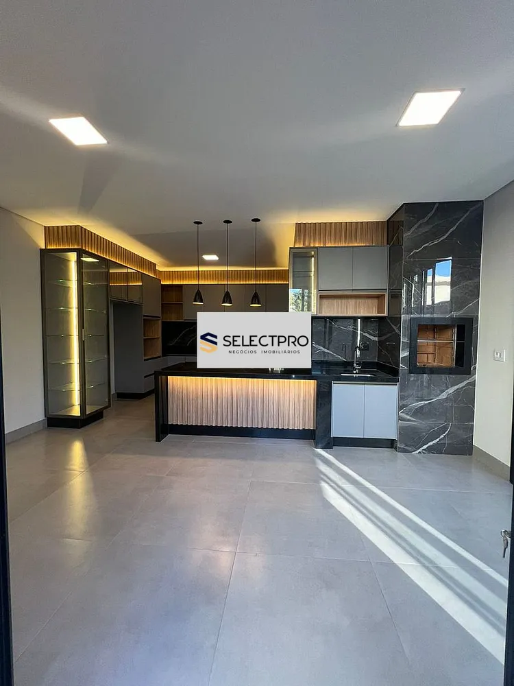 Casa, 3 quartos, 288 m² - Foto 4