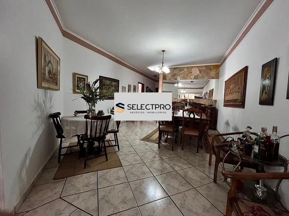 Casa, 4 quartos, 158 m² - Foto 1