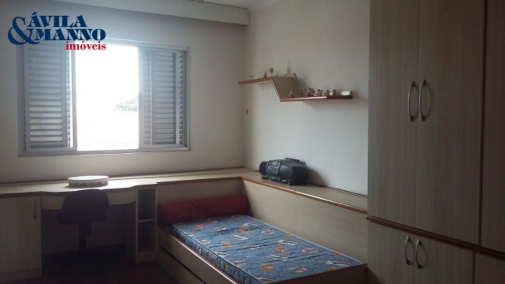 Casa à venda com 3 quartos, 248m² - Foto 4