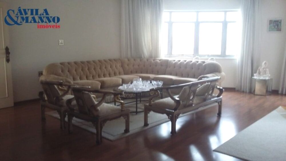 Casa à venda com 3 quartos, 248m² - Foto 1