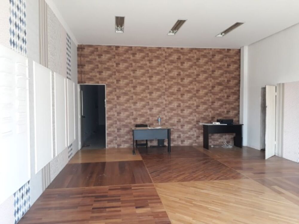 Loja-Salão, 180 m² - Foto 1