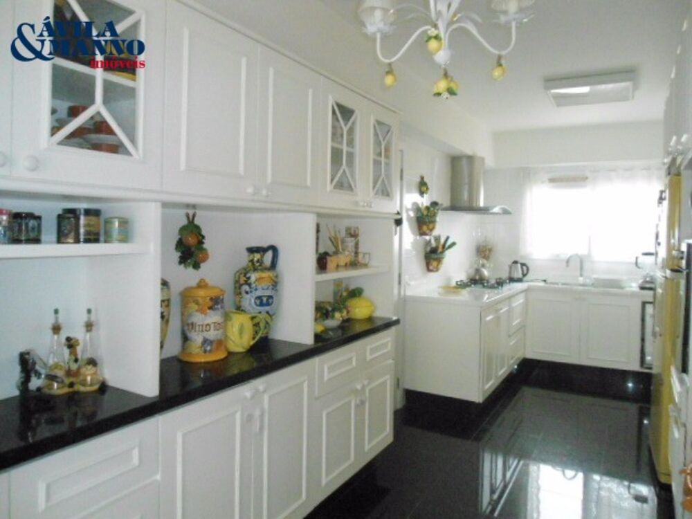 Apartamento, 3 quartos, 184 m² - Foto 1