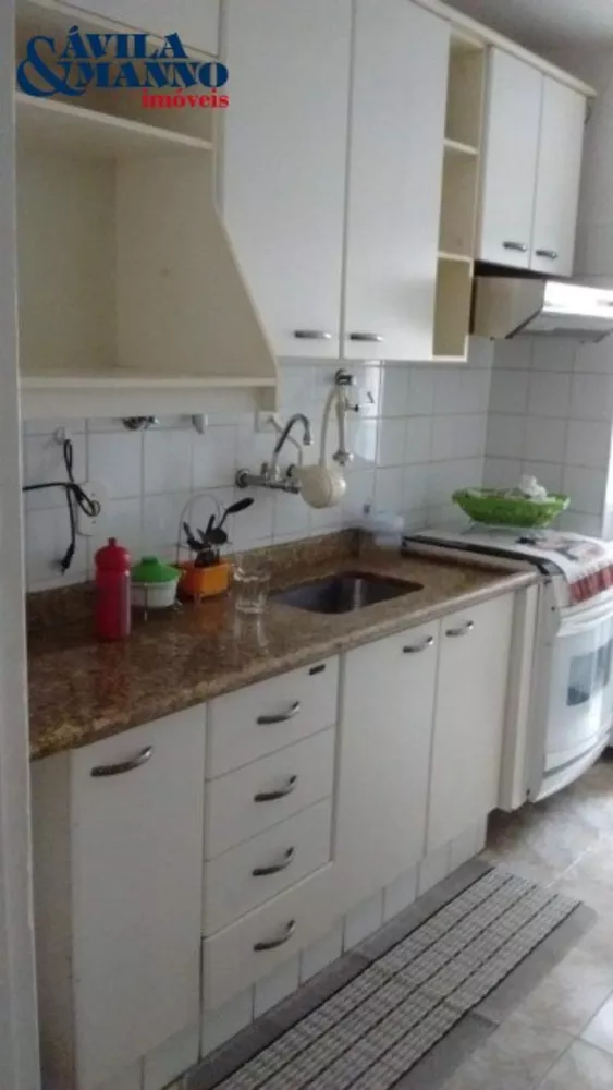 Apartamento à venda com 3 quartos, 61m² - Foto 4