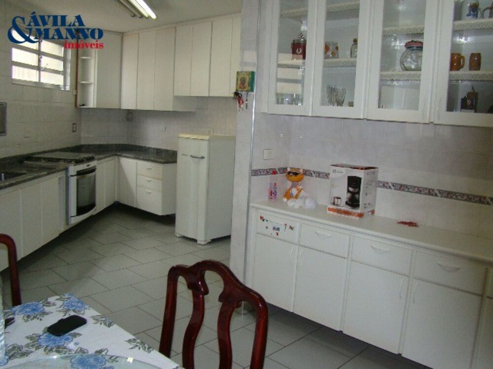 Apartamento à venda com 4 quartos, 234m² - Foto 3
