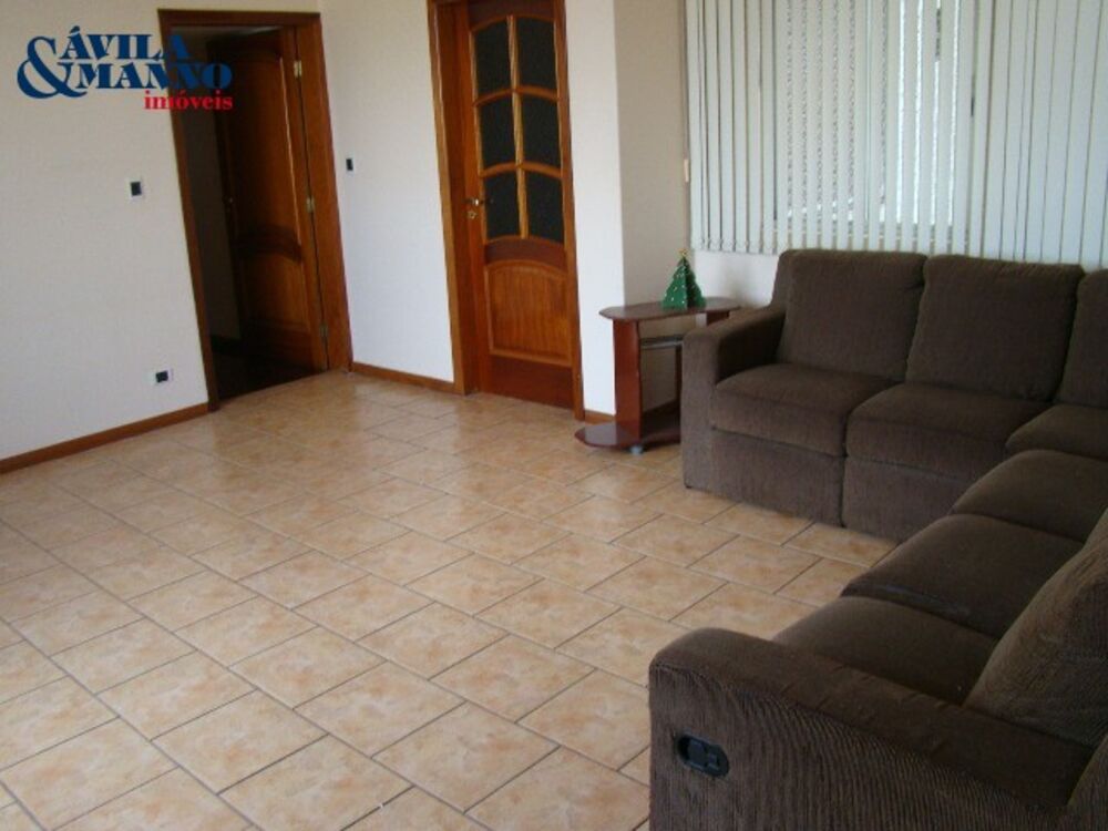 Apartamento à venda com 4 quartos, 234m² - Foto 1