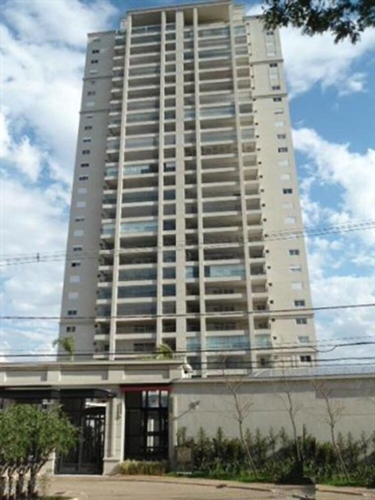 Apartamento à venda com 3 quartos, 210m² - Foto 1
