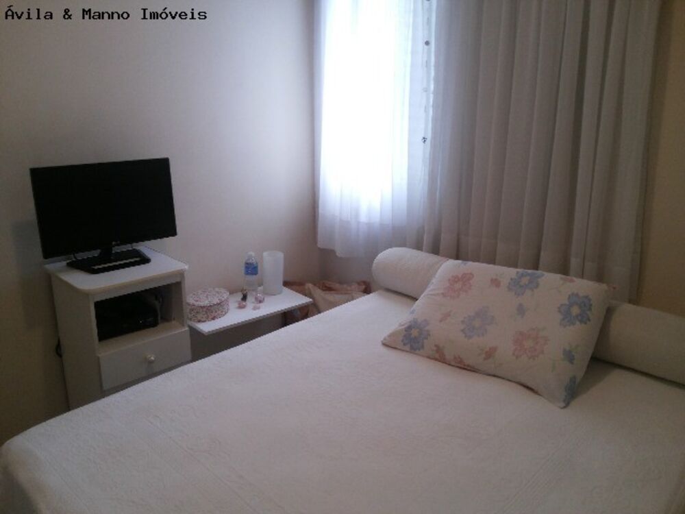 Casa de Condomínio à venda com 3 quartos, 180m² - Foto 1