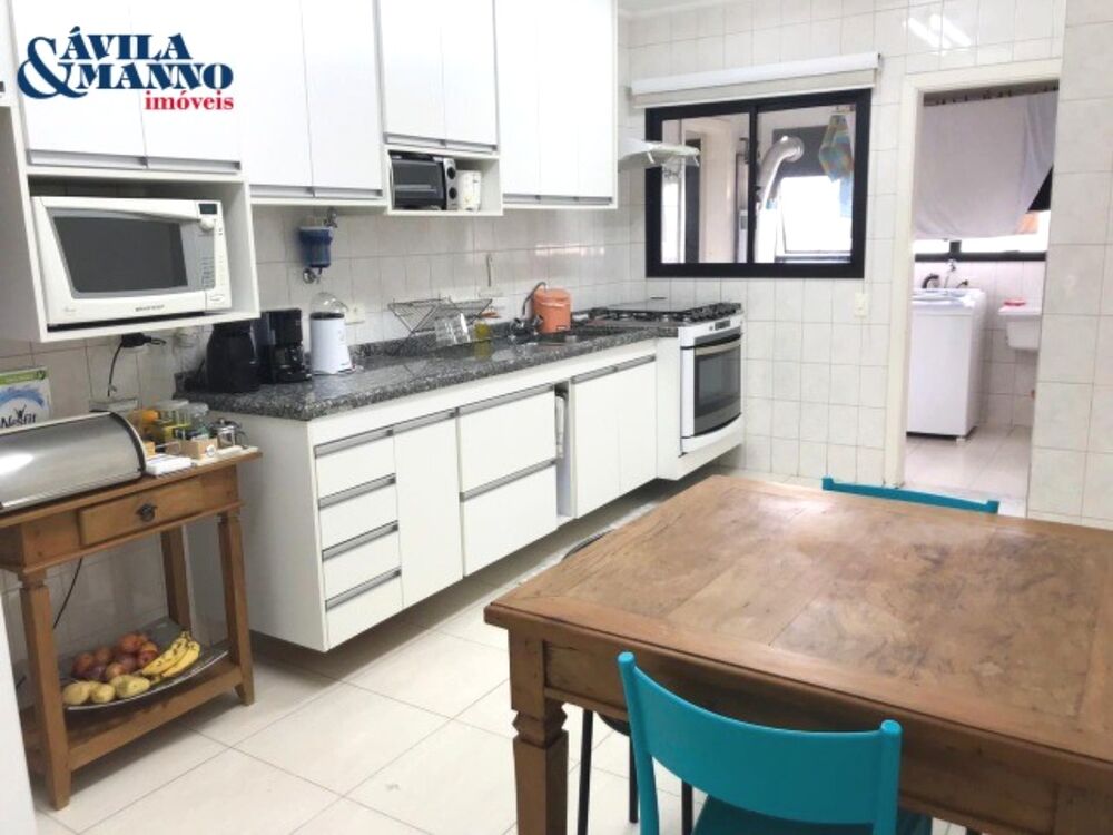 Apartamento à venda com 3 quartos, 135m² - Foto 4