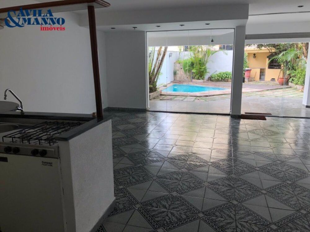 Sobrado, 3 quartos, 346 m² - Foto 1