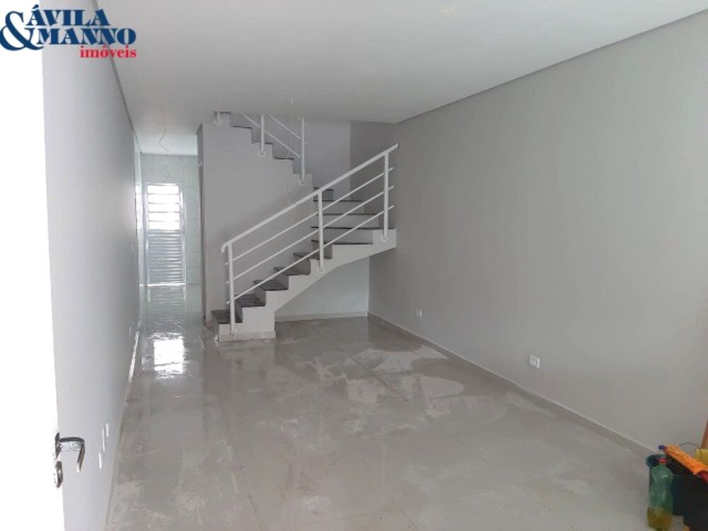 Sobrado à venda com 3 quartos, 160m² - Foto 1