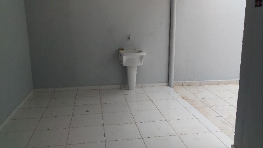 Sobrado para alugar com 2 quartos, 120m² - Foto 3