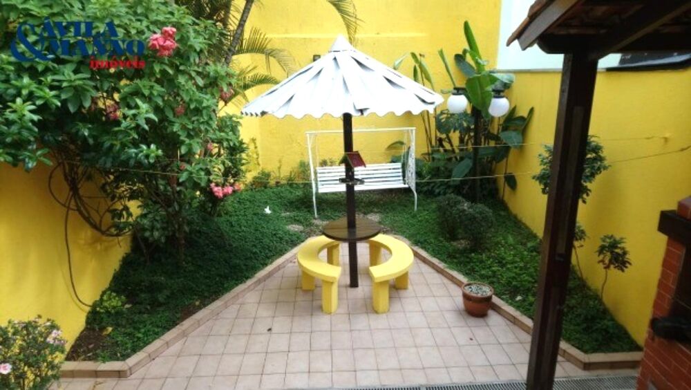 Sobrado à venda com 3 quartos, 198m² - Foto 1