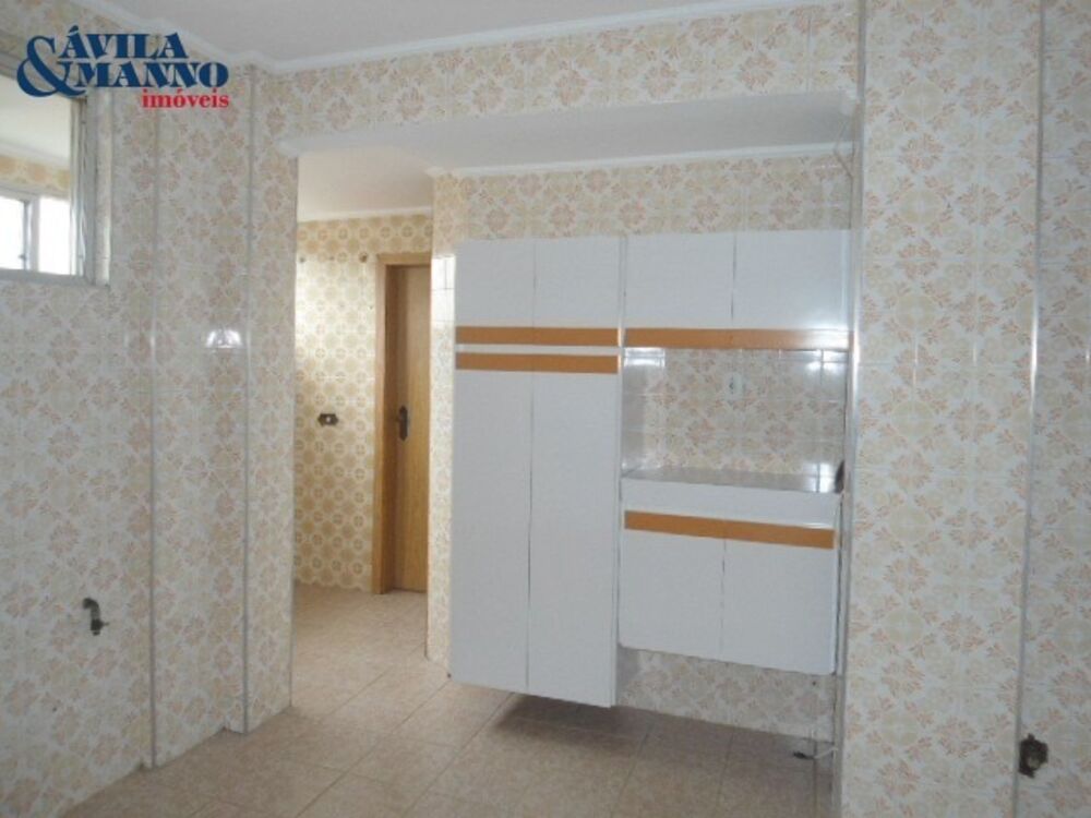 Apartamento à venda com 2 quartos, 82m² - Foto 3