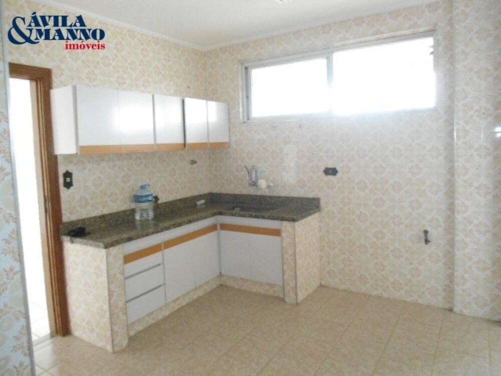 Apartamento à venda com 2 quartos, 82m² - Foto 2