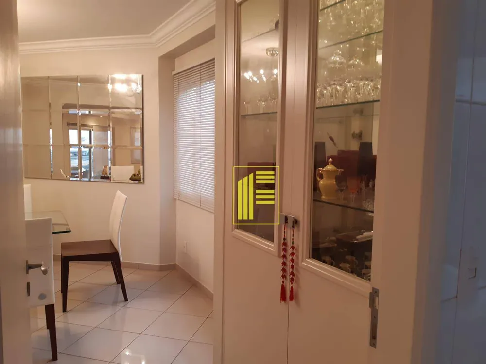 Apartamento, 3 quartos, 276 m² - Foto 1
