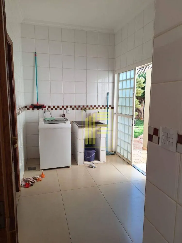 Casa, 4 quartos, 307 m² - Foto 3