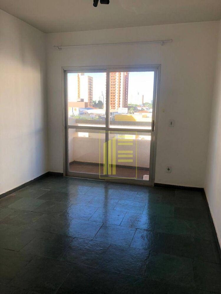 Apartamento à venda e aluguel com 1 quarto, 50m² - Foto 2