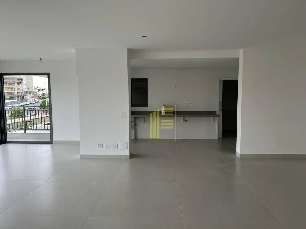 Apartamento, 3 quartos, 197 m² - Foto 1