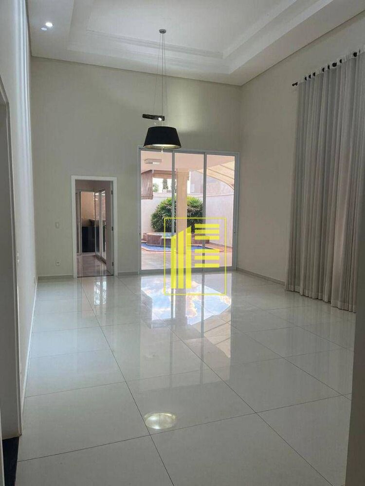 Casa de Condomínio para alugar com 3 quartos, 280m² - Foto 3