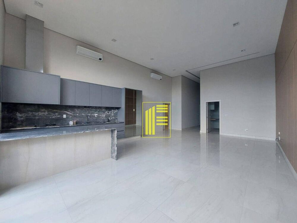 Casa de Condomínio para alugar com 3 quartos, 231m² - Foto 4