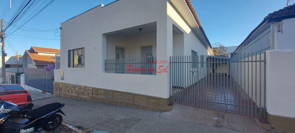 Casa, 3 quartos, 164 m² - Foto 1