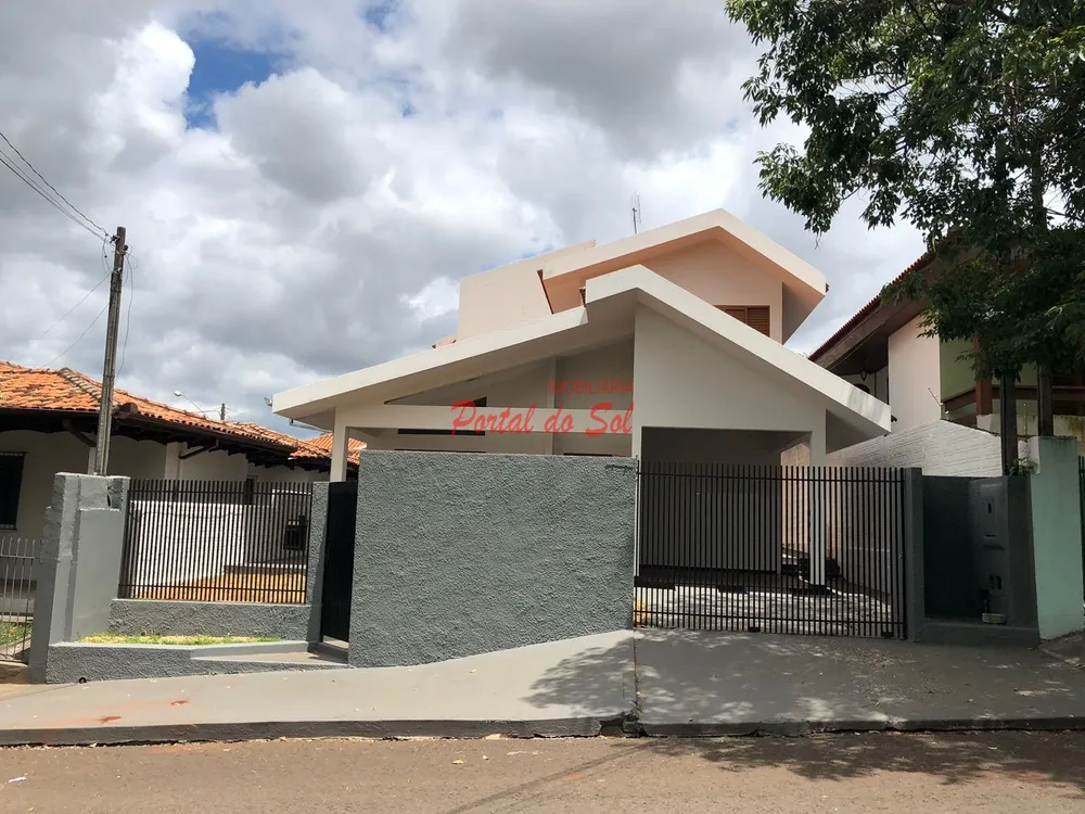 Sobrado, 4 quartos, 198 m² - Foto 1
