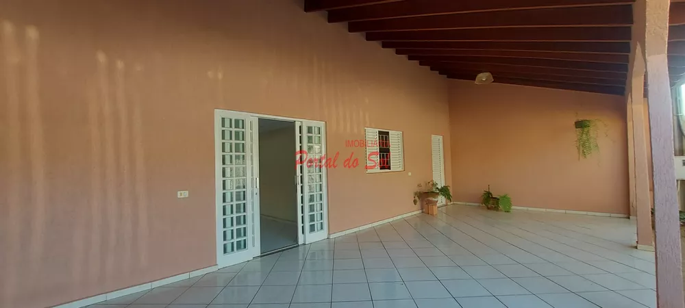 Casa à venda com 4 quartos, 219m² - Foto 4