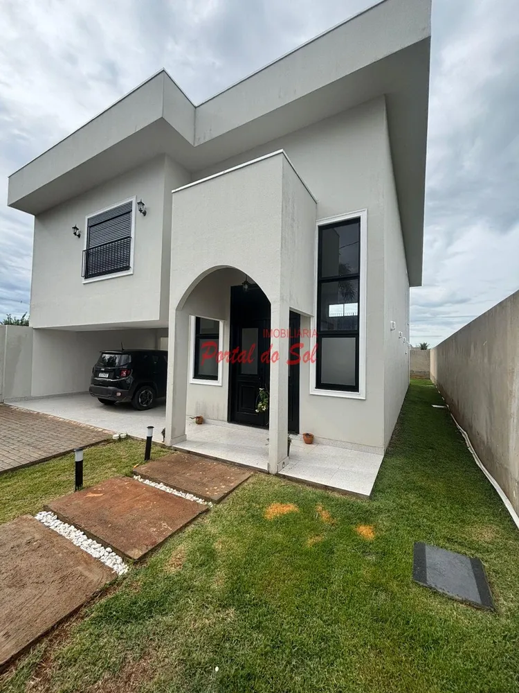 Casa, 3 quartos, 240 m² - Foto 1